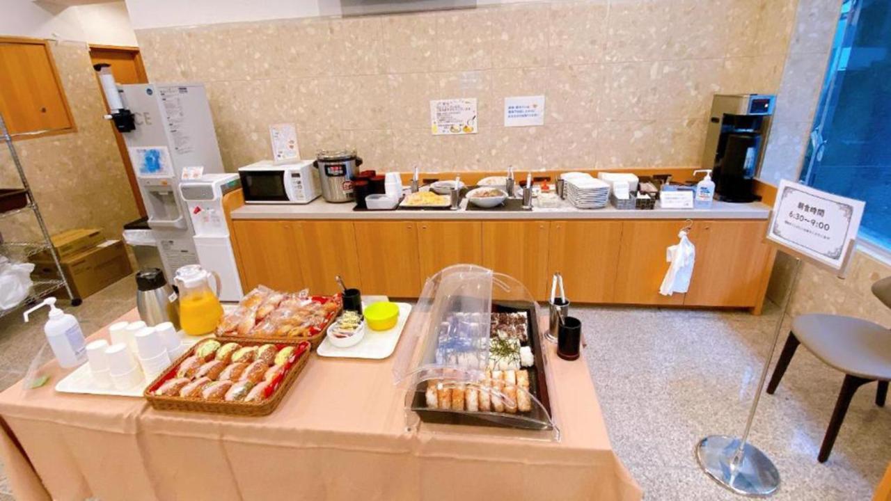 Toyoko Inn Osaka Umeda Nakatsu No.1 Dış mekan fotoğraf