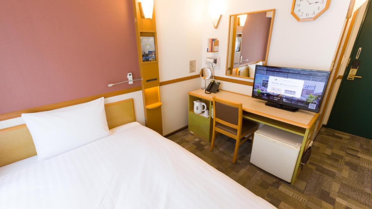Toyoko Inn Osaka Umeda Nakatsu No.1 Dış mekan fotoğraf
